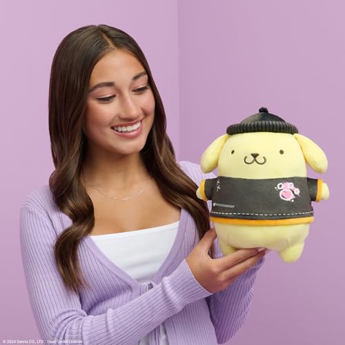 Hello Kitty and Friends Series 2, Pompompurin - Peluche Punks de 8 Pulgadas, Exclusivo de Amazon, Producto Oficial de Sanrio de Jazwares, a Partir de 6 años