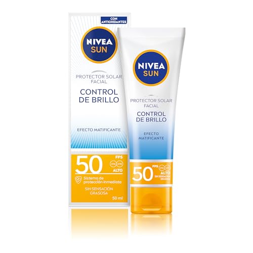 NIVEA SUN Protector Solar Facial Control De Brillo (50 ml), con Efecto Matificante de Larga Duración, Bloqueador solar FPS 50+, no Grasoso para Todo Tipo de Piel