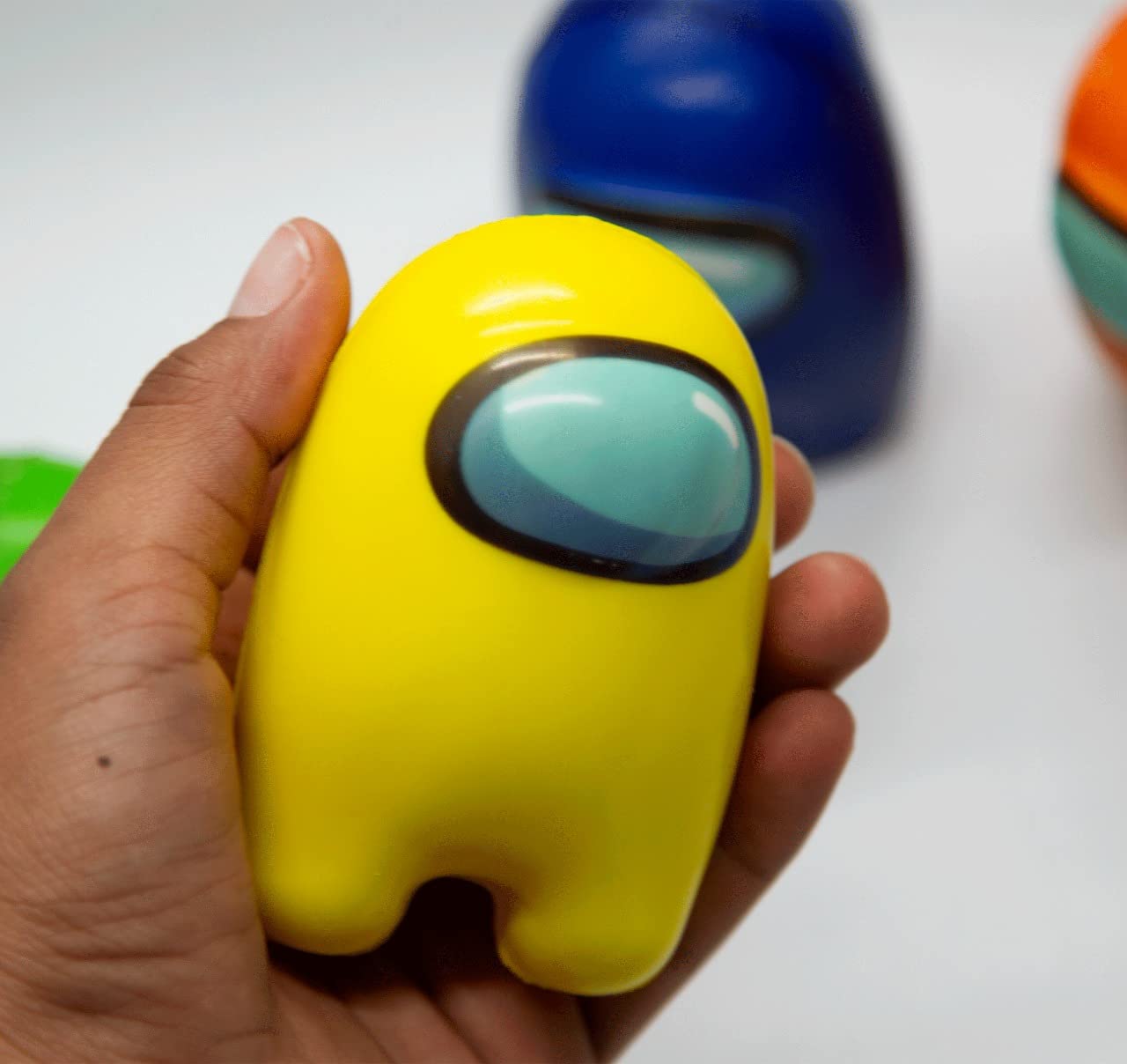 Juguete Squishy Toy Jam Amarillo Among US