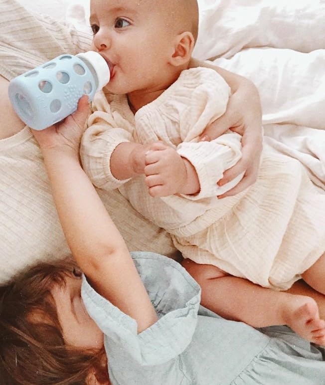 Lifefactory - Biberones de vidrio con protección de silicona, paquete de 4, 4 onzas cada botella (2 menta y 2 lavanda)