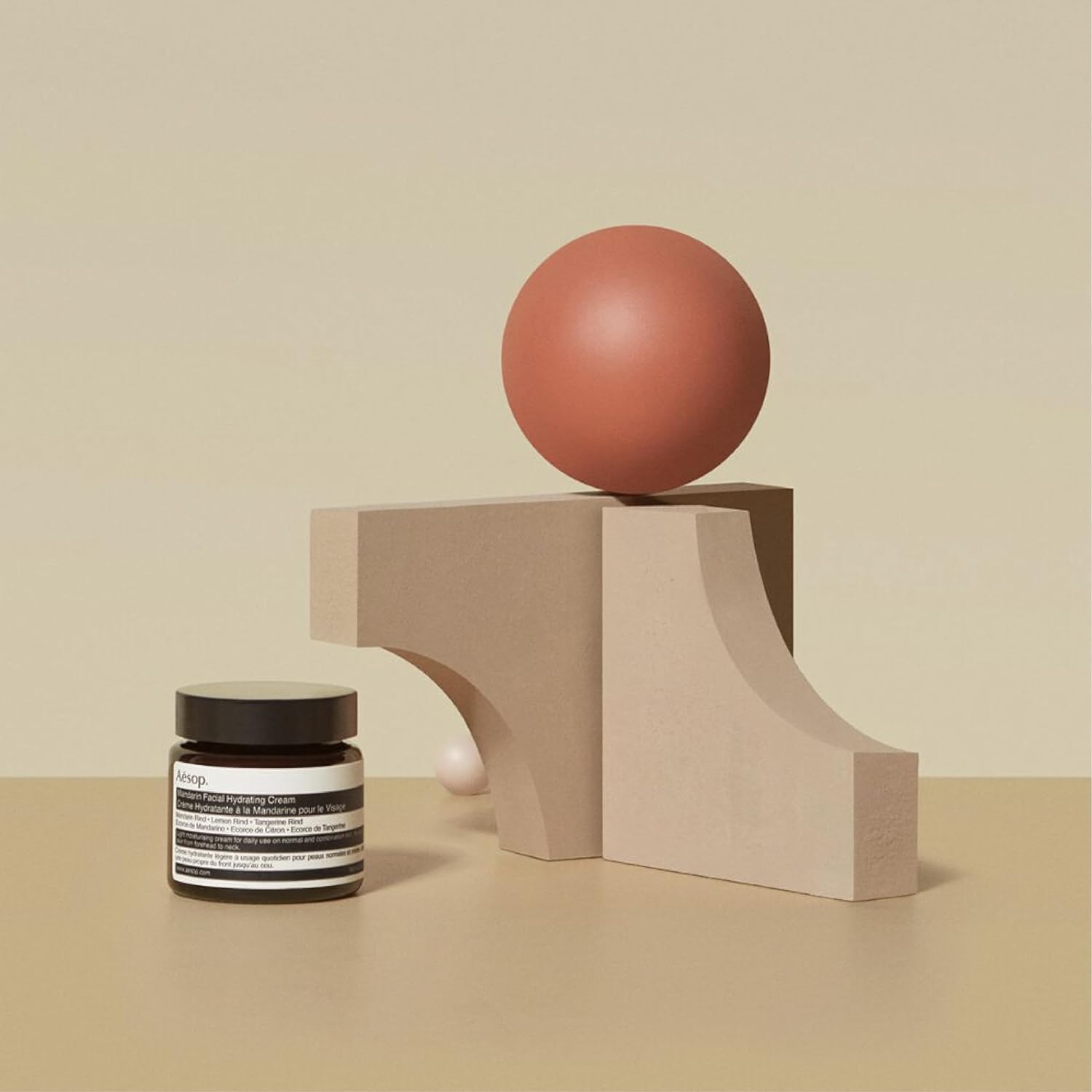 Crema Hidratante Facial de Mandarina Aesop 2.1 Oz - Nutrición y Frescura para tu Piel