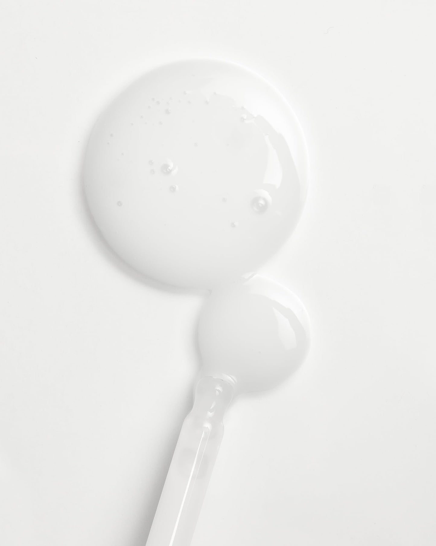 Suero Momiji Retinol Rosa 3% con Ácido Hialurónico Fórmula Niosomada