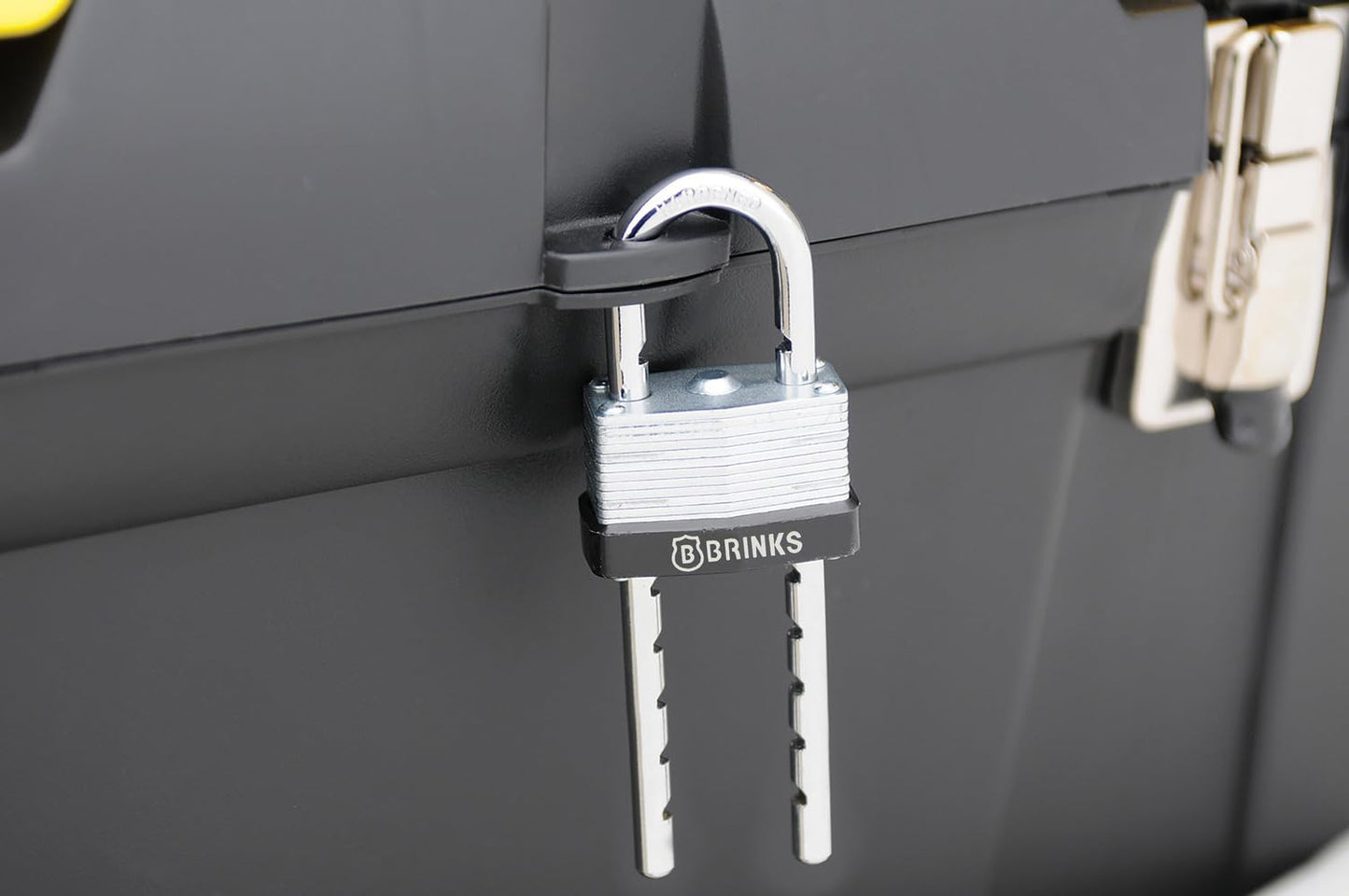 Brinks 172-44061 44mm Laminated Steel Warded Padlock with Adjustable Shackle