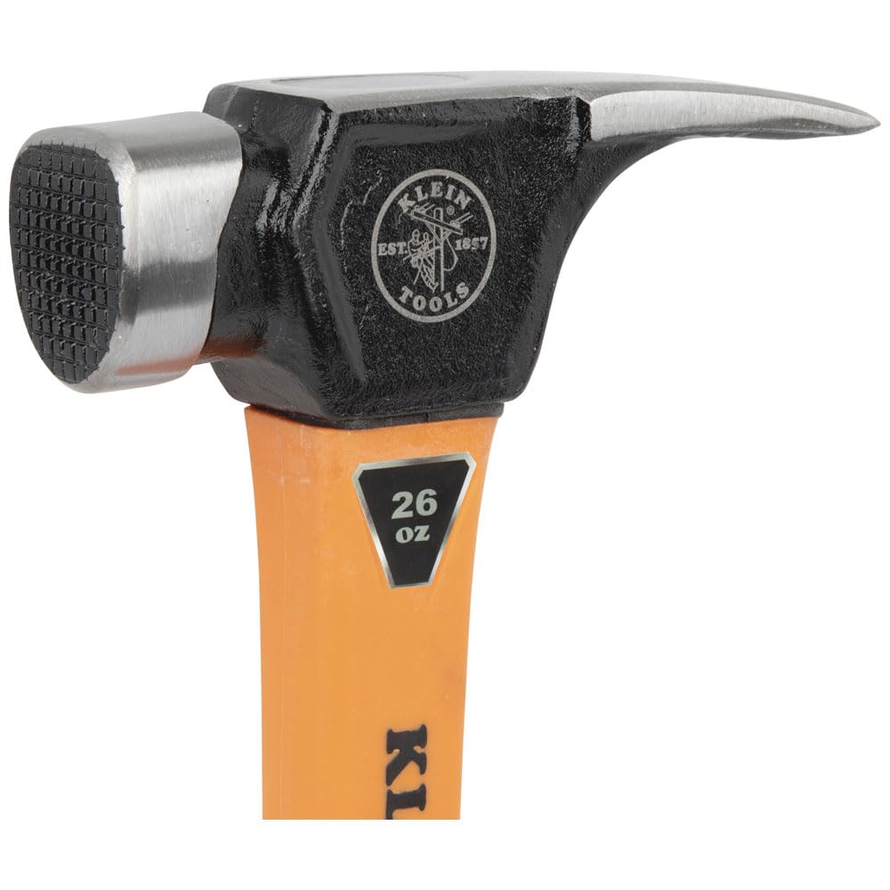 Klein Tools 832-26 Martillo fresado, mango de fibra de vidrio, resistente para postes de utilidad, cara fresada, color naranja de alta visibilidad