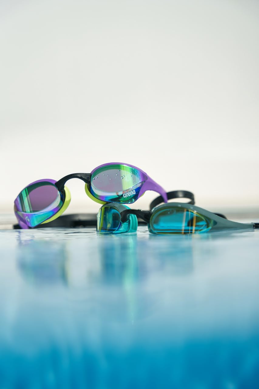 Arena Cobra Ultra Swipe Racing - anteojos de natación para Hombres y Mujeres, Lente Espejo, antivaho, protección UV, Plateado/Blanco
