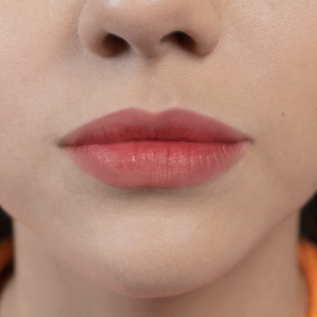 Republic Cosmetics Yuya Tinta multiusos Yin Yang de larga duración para labios, ojos y mejillas con extracto de Aloe Vera Color Rojo