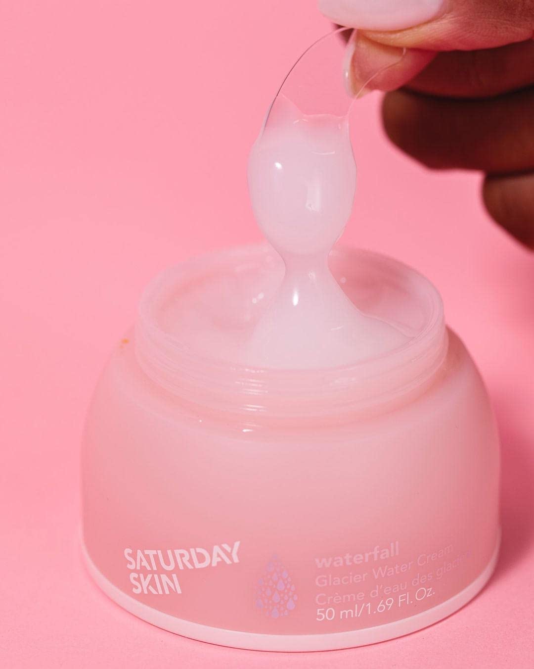 Saturday Skin Crema de agua hidratante facial natural sin aceite, crema de día y noche coreana para el cuidado de la piel, calmante hidratante y reduce las arrugas, bueno para la piel sensible, 1.69 onzas líquidas. Oz.
