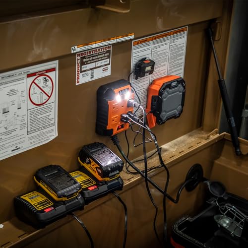Klein Tools 29601 Multicontacto magnético con Protector de sobretensión, Cable de extensión, 4 Tomas, 3 Puertos USB, Cable de 1.5 Metros, con luz, PowerBox 1