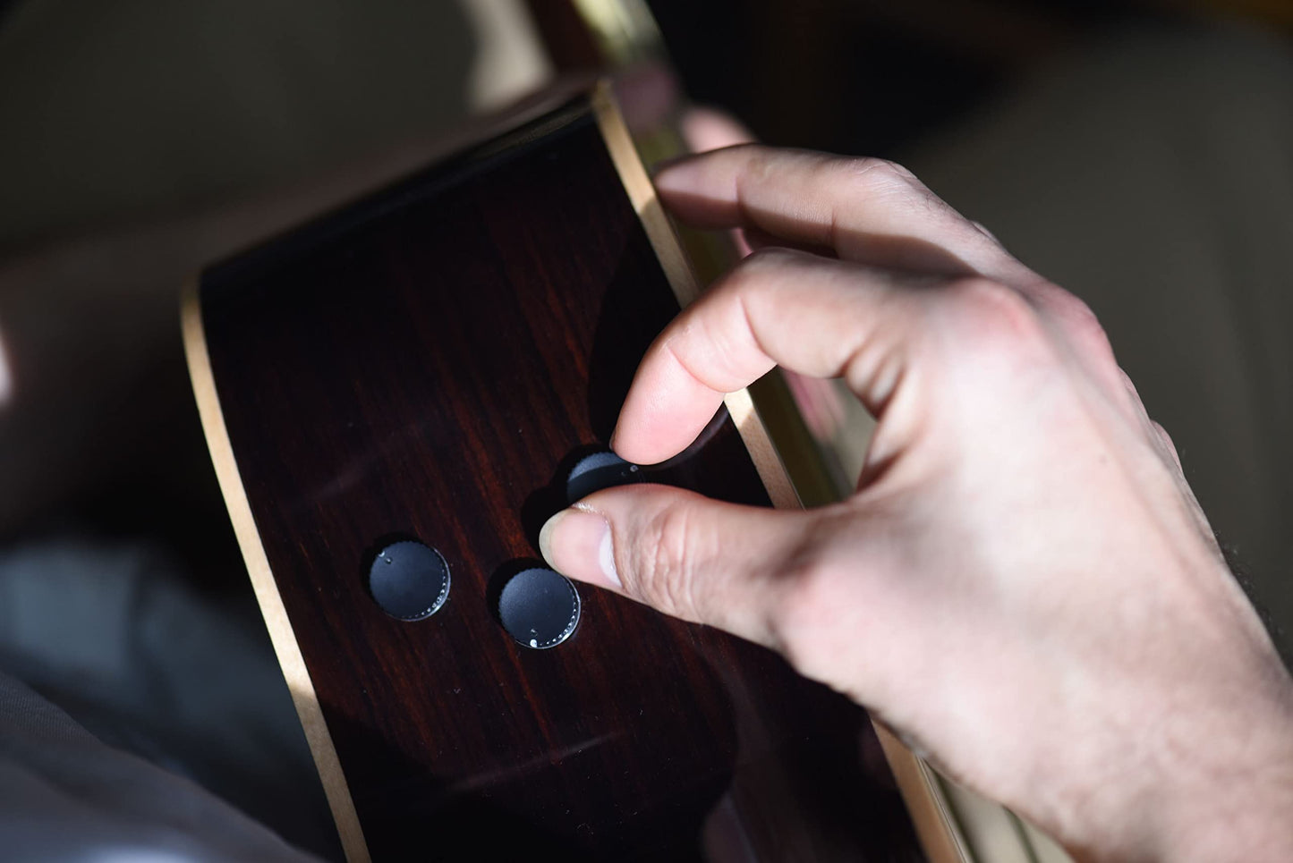 Yamaha Guitarra FSC-TA TransAcoustic Concierto Cutaway - Rojo rubí