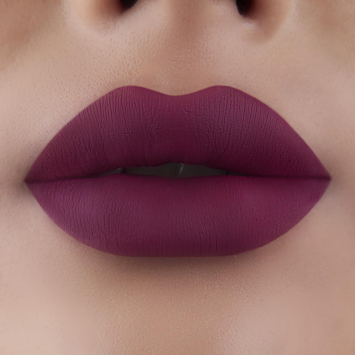 GOC, Labial liquido matte, Matte Liquid Lipstick, Resistente al agua, Larga Duración, No Reseca los labios ni cuartea, Sin manchas, Color Firery Red, GMLC06