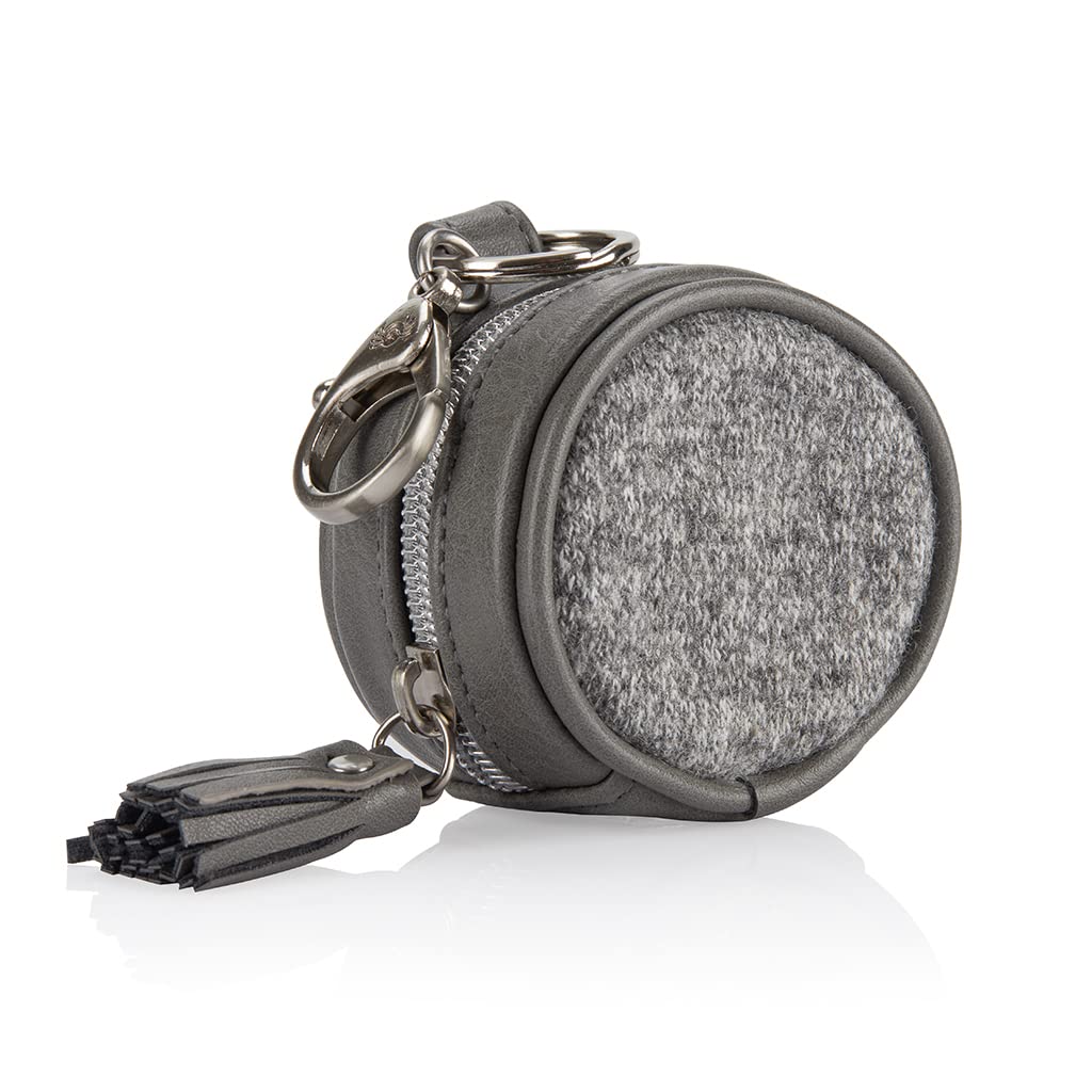 Itzy Ritzy Caja de chupetes con clip – Porta Chupón Grayson, incluye hebilla para fácil fijación a un bolso para pañales o bolso; mide 2.5” de diámetro y sostiene 2 chupetes