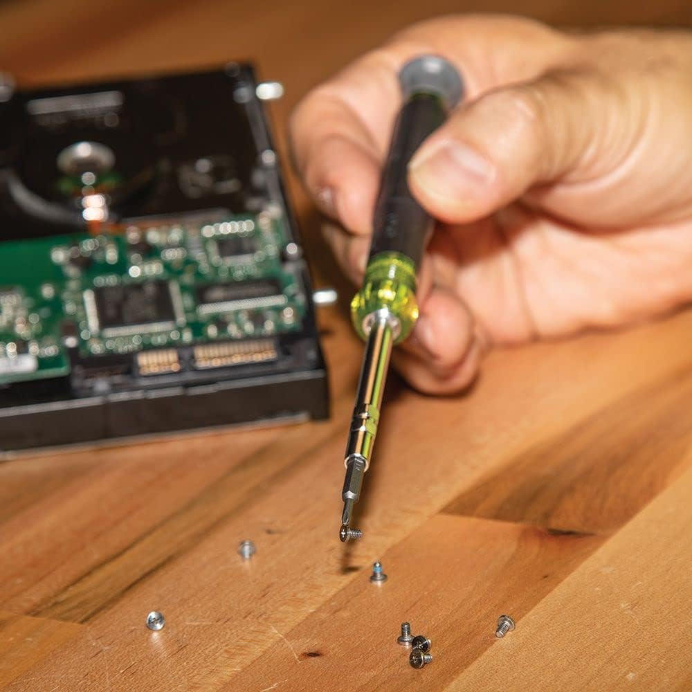 Klein Tools 32717 | Juego de destornilladores| De precisión 2 en 1 | Ideal para reparación de electrónica Apple | Desarmadores | Destornillador | 39 puntas intercambiables | Compacto y portátil