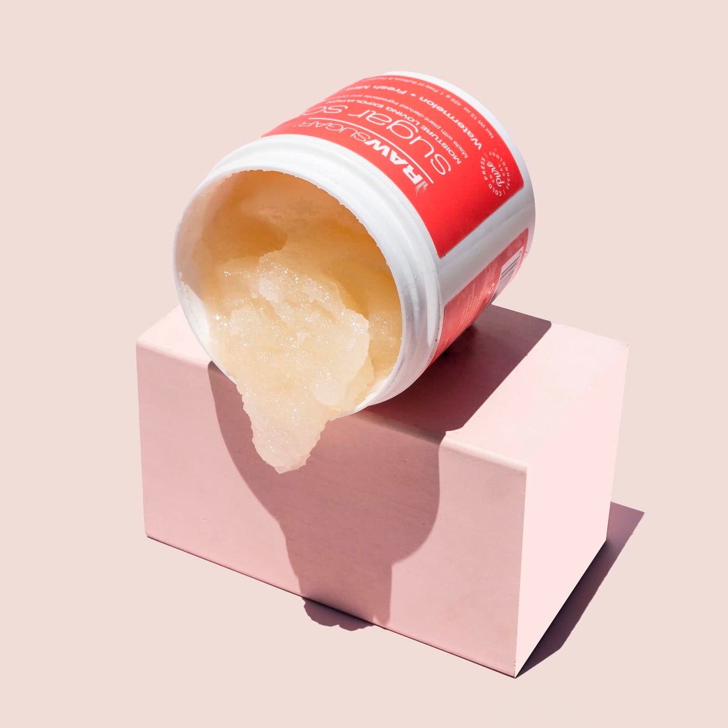 RAW SUGAR, Exfoliante Corporal Reparador a Base de Azúcar, Hidrata la Piel, con Sandía y Menta Fresca, Prensado en Frío, Vegano, Libre de Sulfatos y Parabenos, 425 g