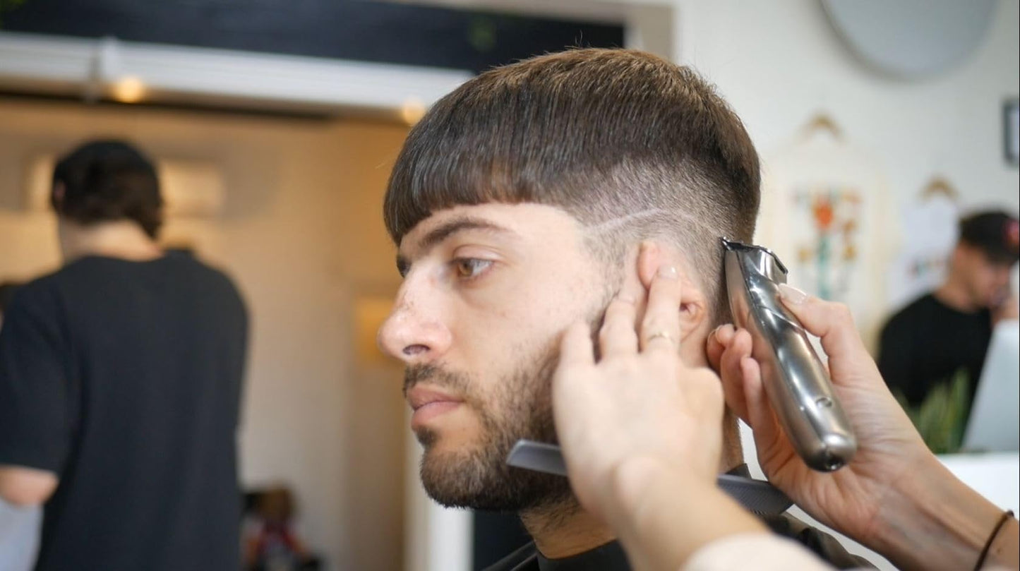 Andis 32810 Slimline Pro - Recortadora de barba sin cable, iones de litio, corte cerrado, hoja en T sin huecos, cromo