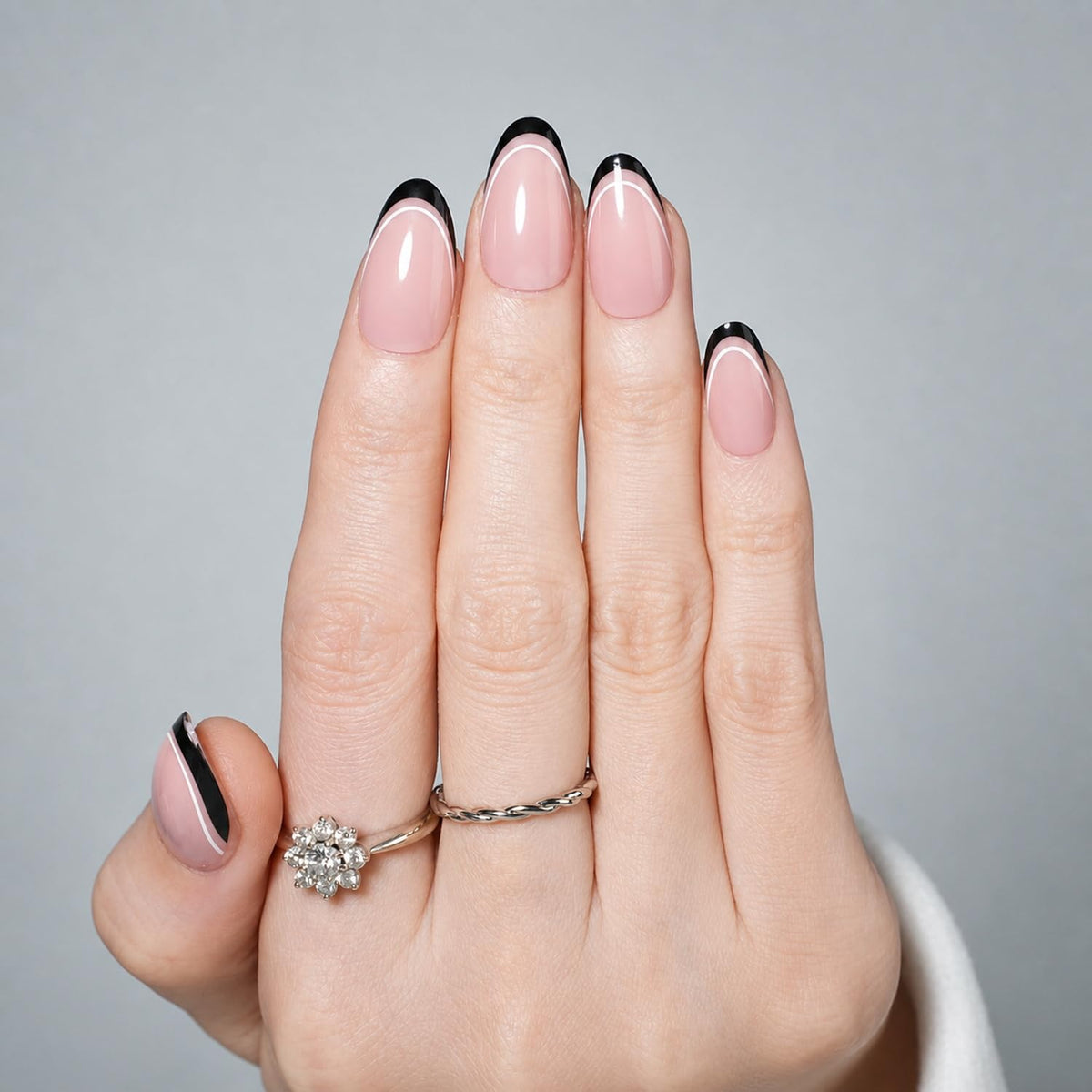 SXC Uñas postizas de la marca Cosmetics | Serie X1, almendra corta (033 Noir Edge)