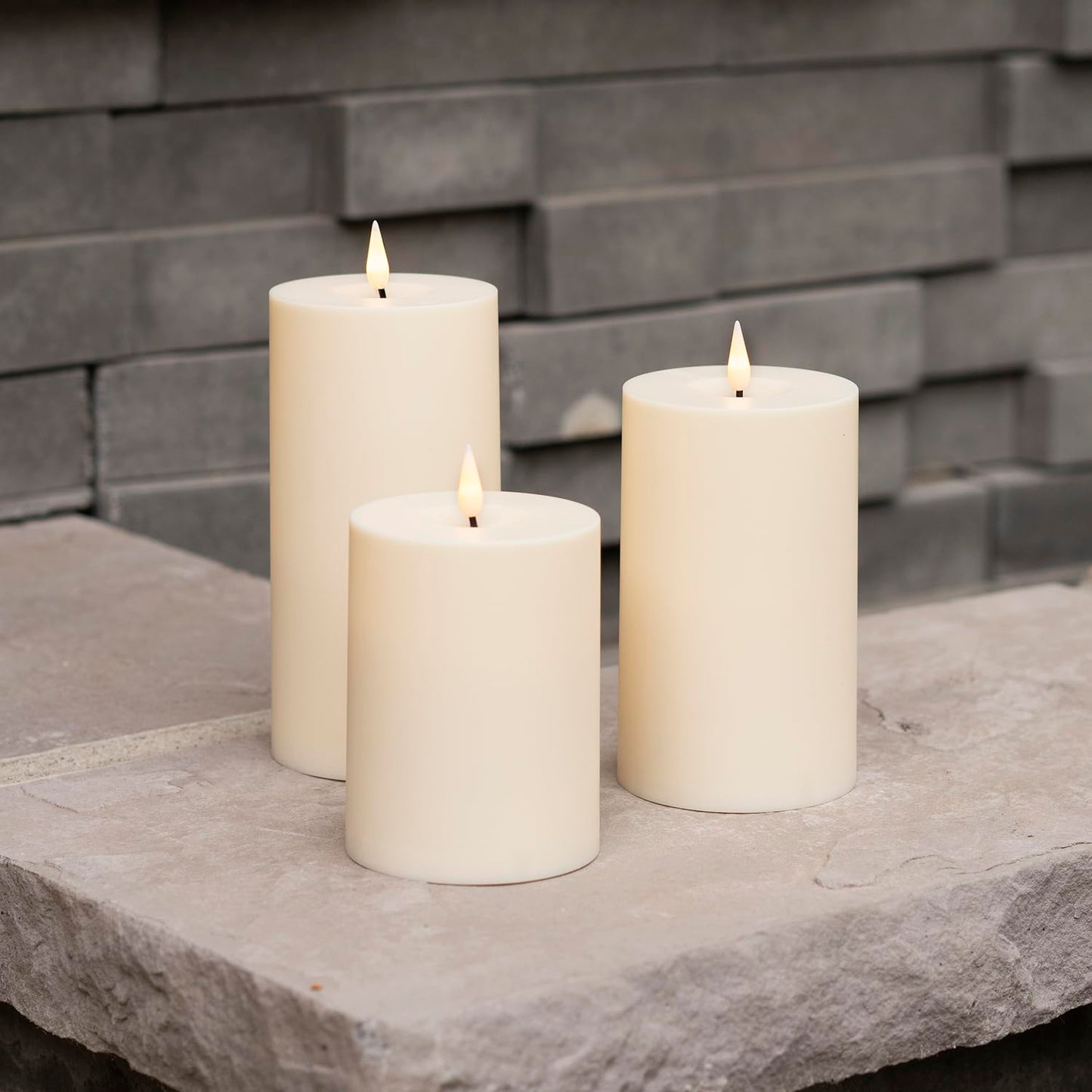 LampLust - Velas sin llama para exteriores, impermeables, paquete de 3, 3 x 4, 3 x 5, 3 x 6 pulgadas, juego de velas LED parpadeantes con control remoto y temporizador incluidos, funciona con pilas,