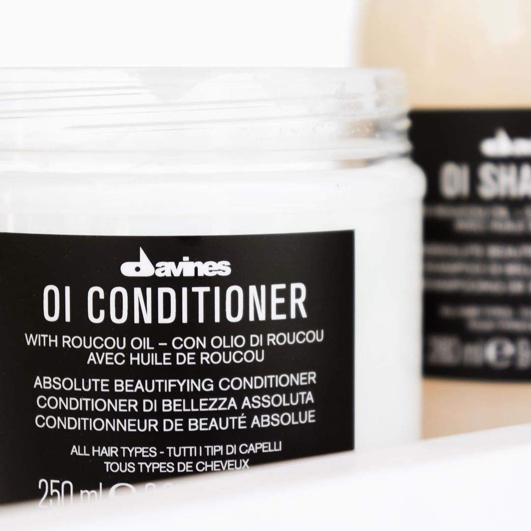 Acondicionador Davines OI 8.8 Onzas Líquidas