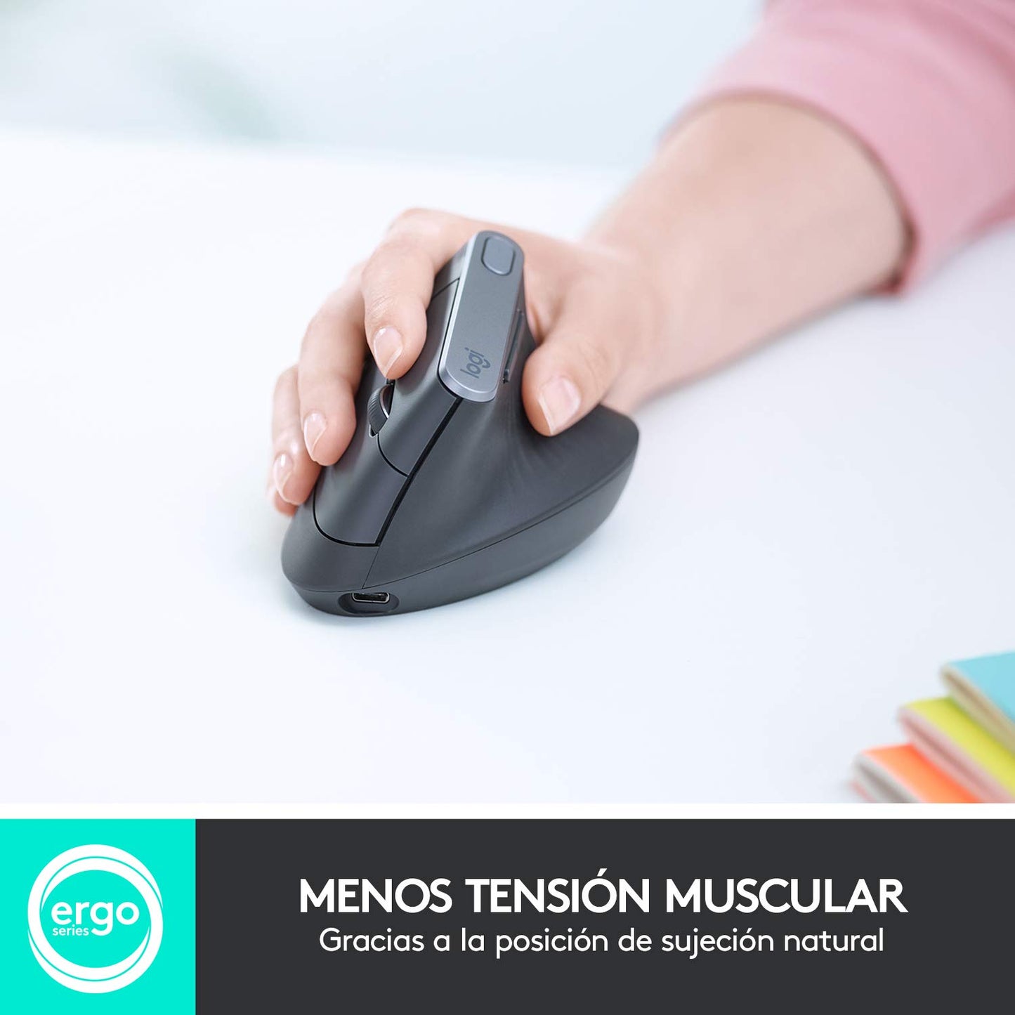 Mouse Inalámbrico Logitech Ergonómico Negro con Seguimiento Óptico 4000 dpi y Carga Rápida