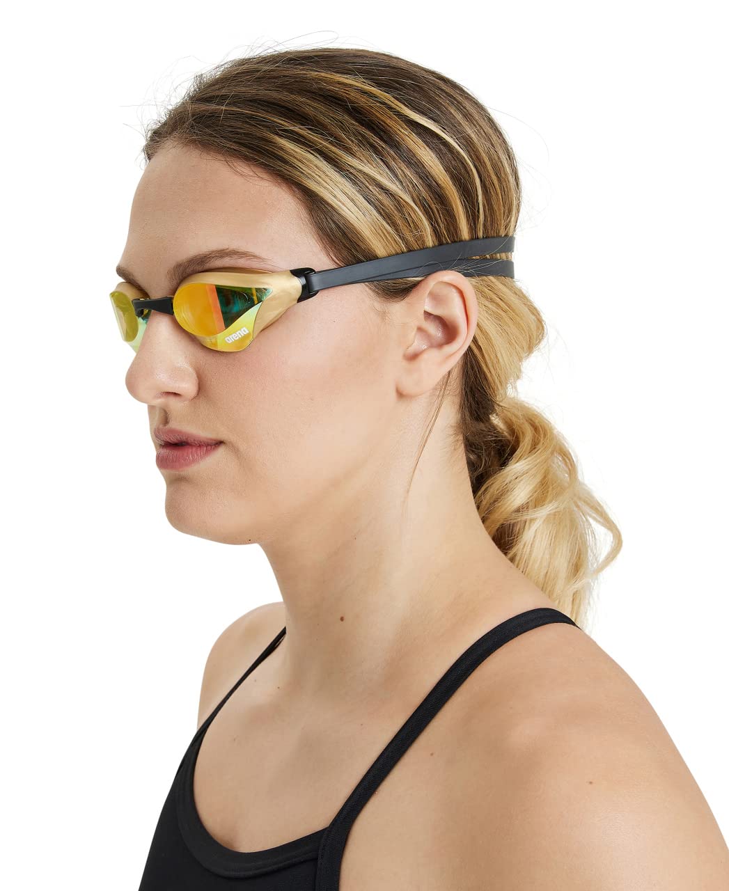 Arena Cobra Core - anteojos de natación para hombres y mujeres, color amarillo cobre-negro, lente de espejo antiniebla (NUEVO)