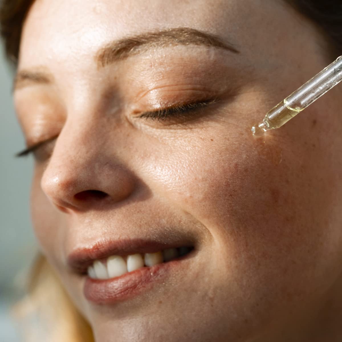 Sérum Gotero SVR Antioxidante Protección Solar FPS 30