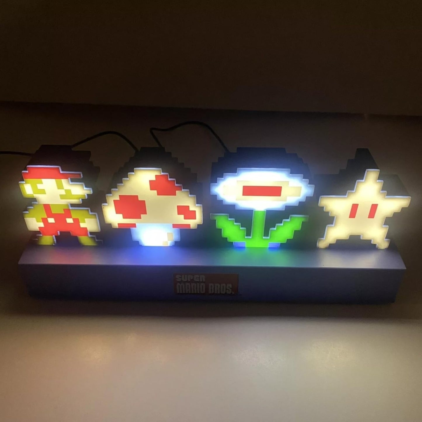 Figura Decorativa Iluminada Paladone Super Mario Bros Icons para Recámara