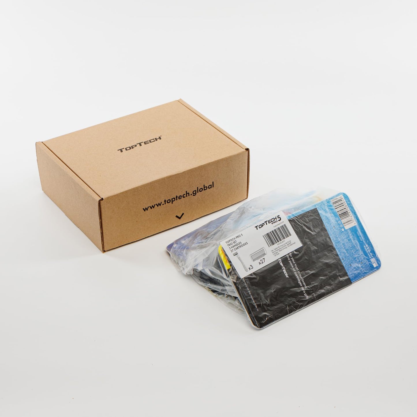 TopTech PRO 5 Rastrillo para Afeitar Hombre Reutilizable Trio Set - Afeitadoras Manuales con Recambios - Pack de 30 Unidades (3 Mangos + 27 Cartuchos Reemplazables), Tecnología de 5 Cuchillas - Afeitado Suave y Cuchillas Afiladas - Excelente Precio para R