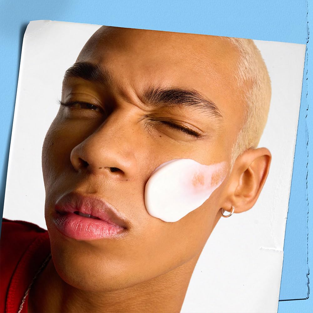 Kiehl's Ultra Facial Face Cream, hidratante facial ligero no graso que deja la piel 2.3 veces más hidratada al instante, fortalece la barrera de la piel, Sin Alcohol, Con 4.5% de Escualano, 28 ml