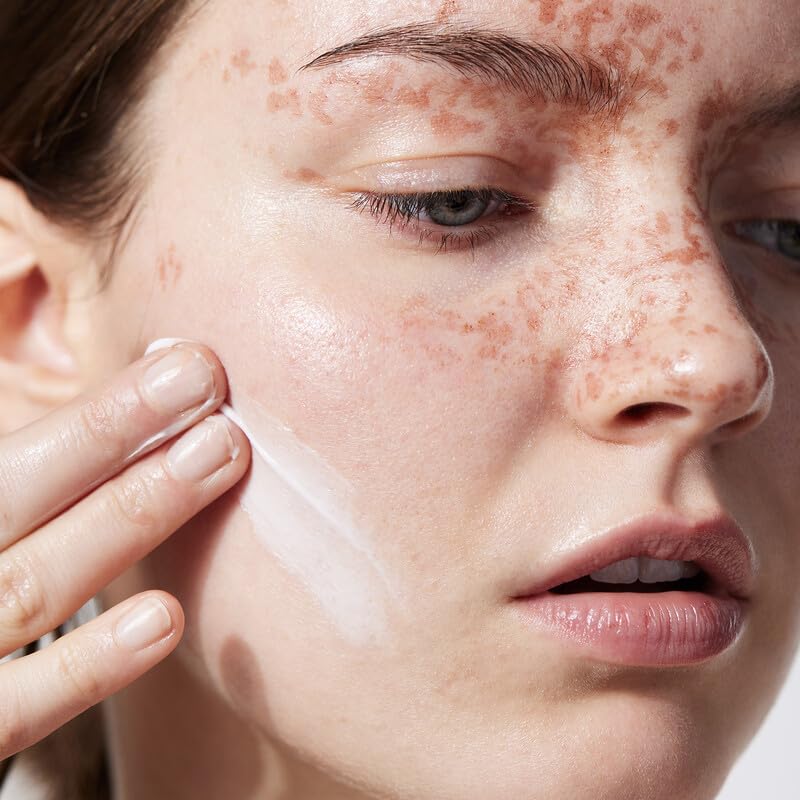 e.l.f. SKIN Mini Holy Hydration! Face Cream, Lightweight, Hydrating Face Cream For Supple Skin, Formulated With Hyaluronic Acid & Niacinamide, 15g