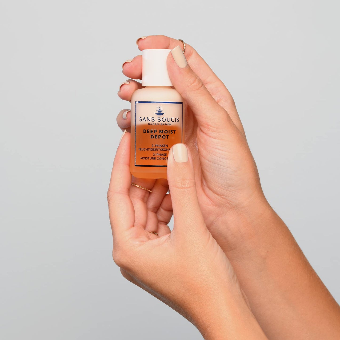 Sans Soucis Moisture Concentrate with Hyaluronic Acid