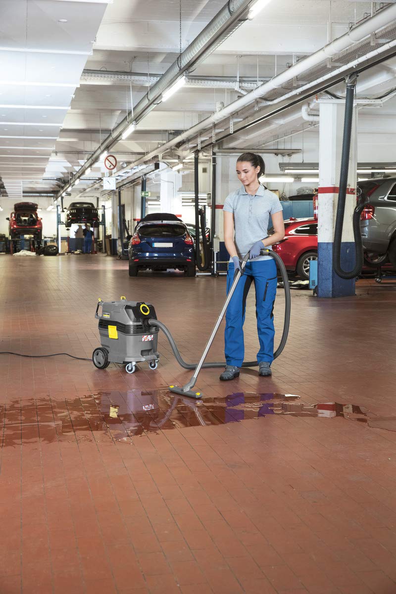 KARCHER Aspiradora Profesional Nt 30/1 Tact L