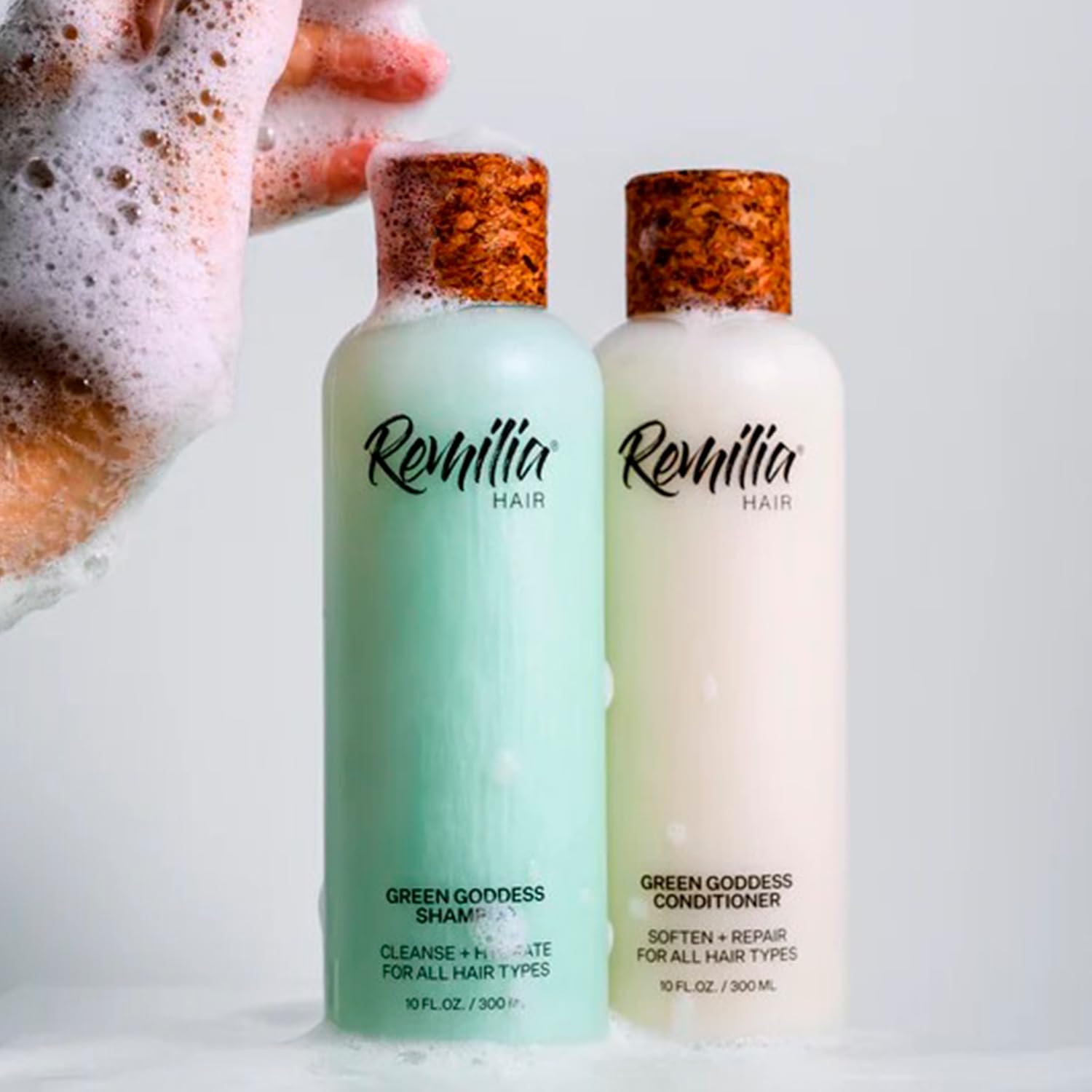 Kit de Cuidado Capilar Remilia en Blanco para Mujer: Suero, Mascarilla, Shampoo y Acondicionador