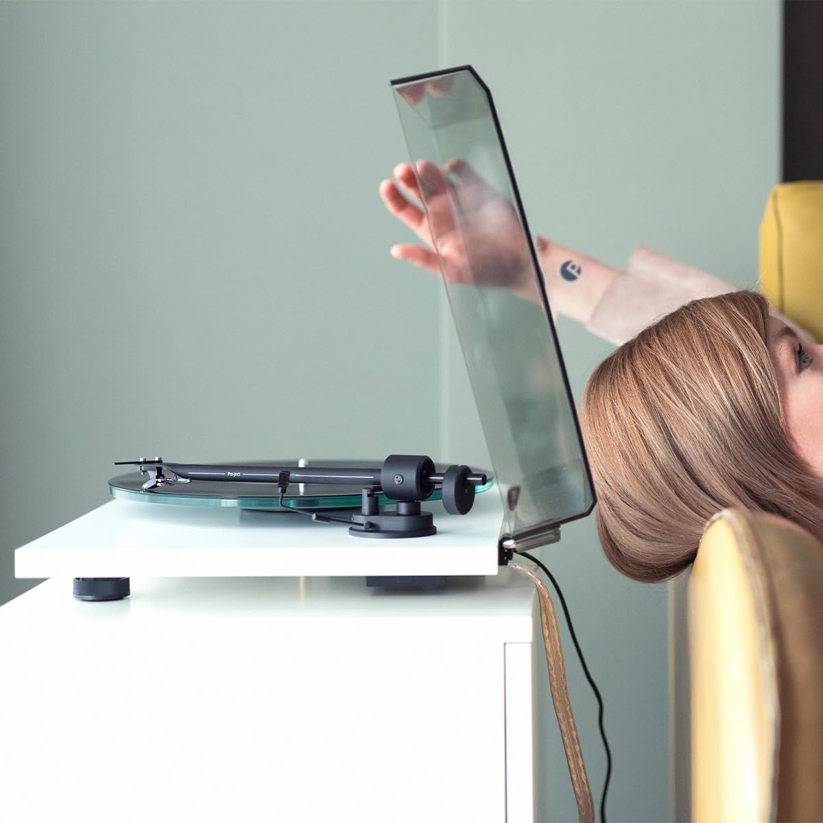 Pro-Ject T1 Evo BT Tocadiscos con cartucho OM10 (blanco)