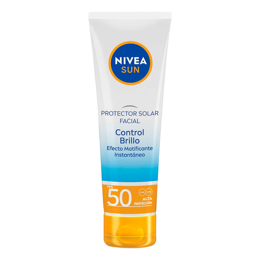 NIVEA SUN Protector Solar Facial Control De Brillo (50 ml), con Efecto Matificante de Larga Duración, Bloqueador solar FPS 50+, no Grasoso para Todo Tipo de Piel