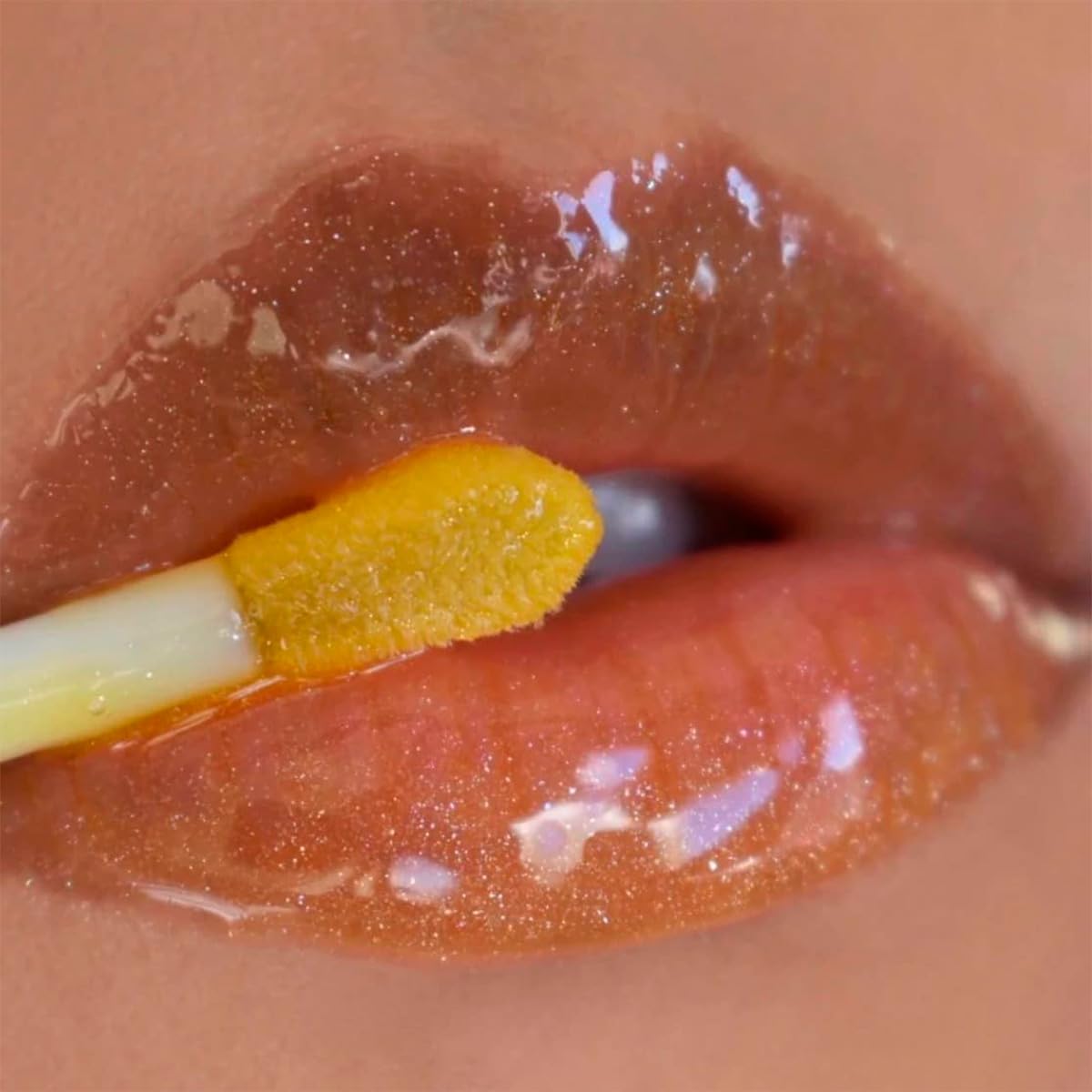 Moira Glow Getter Hydrating Lip Oil Aceite Labial Hidratante Varios Tonos (GLEAM GLOW)