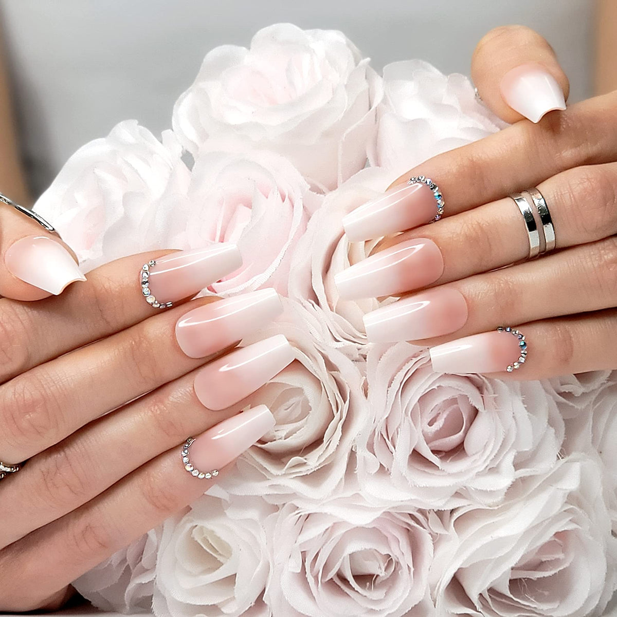Hypnaughty 24 uñas postizas de lujo de diamantes de imitación con diseño y pegamento, uñas postizas largas, color nude y blanco, degradado, con diamantes de imitación, pegamento brillante en uñas postizas (diamantes de imitación)