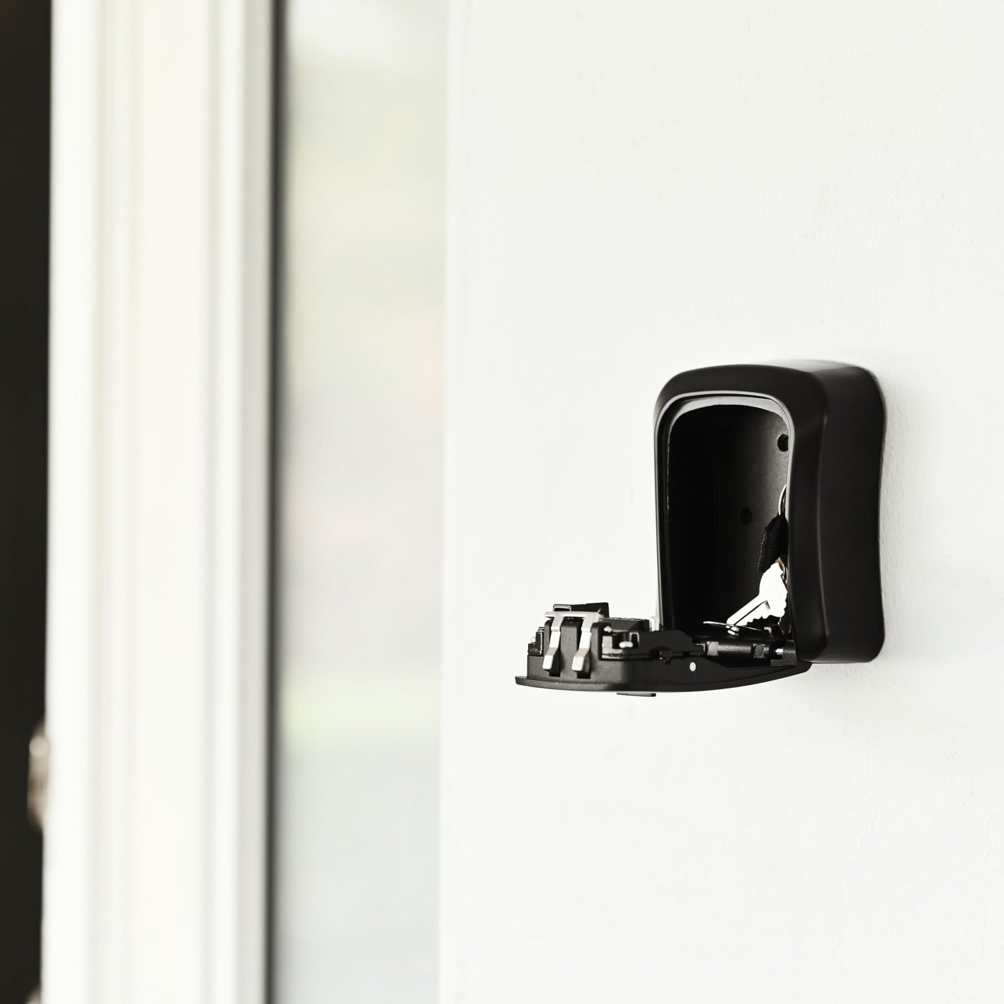 Iron Lock® - Caja de bloqueo de llaves para llaves de 4 dígitos combinación con código reajustable con interruptor A B para interiores y exteriores, impermeable, para llaves de casa de repuesto, 5
