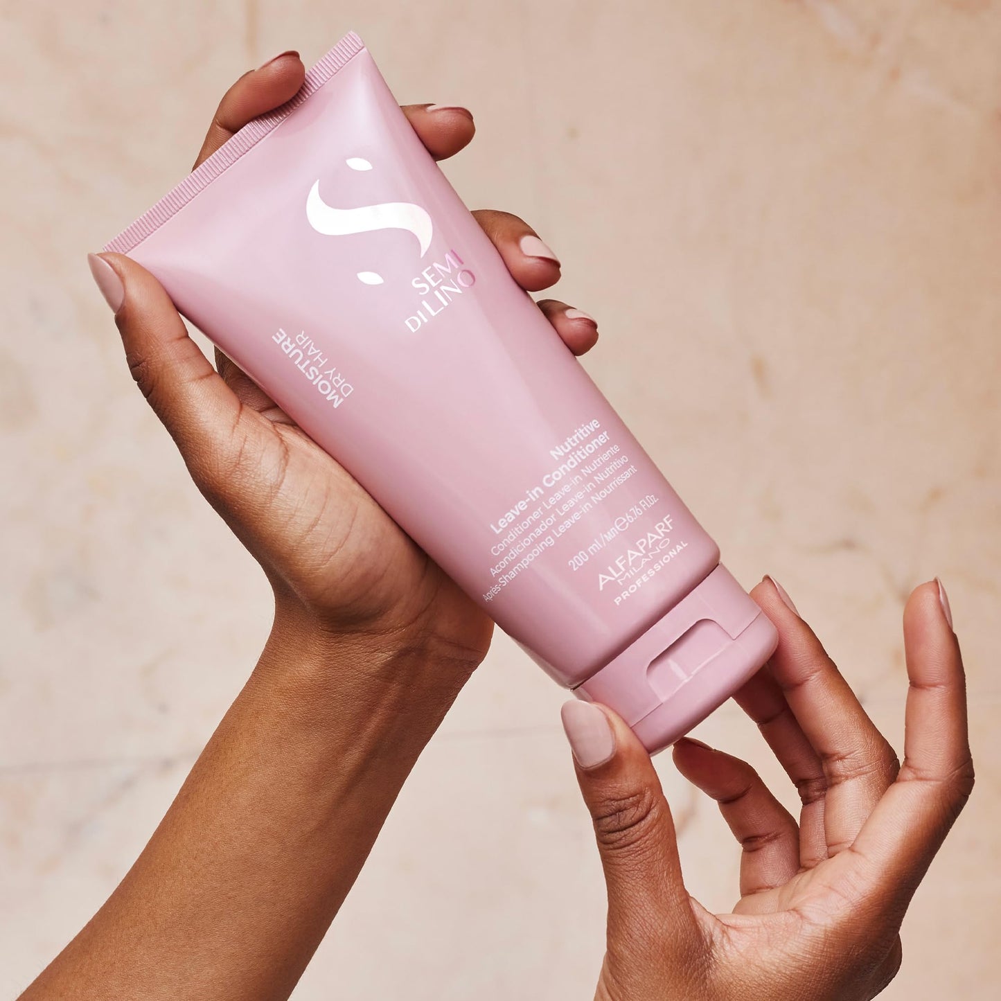 Acondicionador sin Sulfato Alfaparf Milano Semi Di Lino Moisture Nutritive para Salón Profesional - Protege el Color y Nutre el Cabello