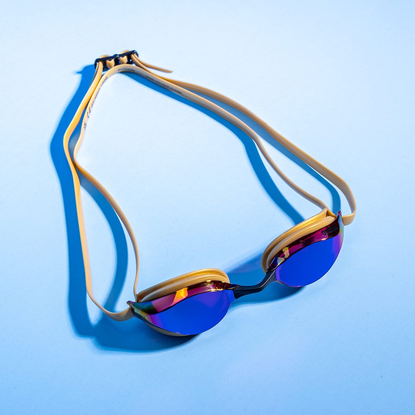 Arena Python Racing - anteojos de natación para hombres y mujeres, protección UV, antivaho, doble correa, lente de espejo, espejo azul/cielo blanco