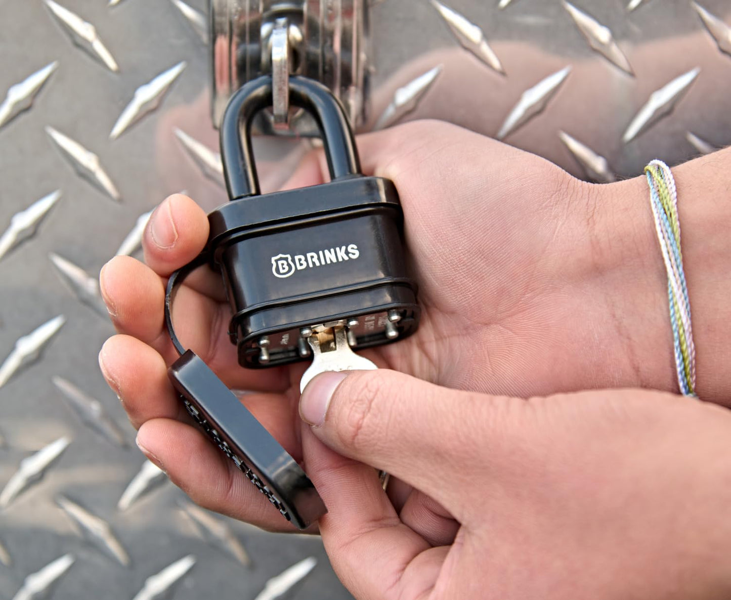 Brinks 172-40051 Candado resistente a la intemperie de 40 mm