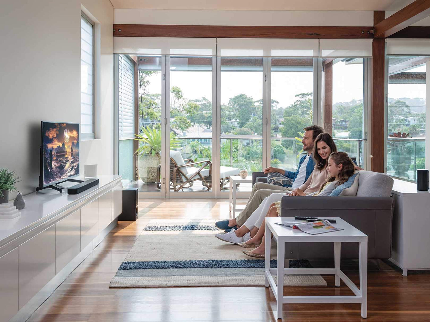 Sony Sistema de teatro Sony en casa de 5.1 canales con barra de sonido | HT-S20R