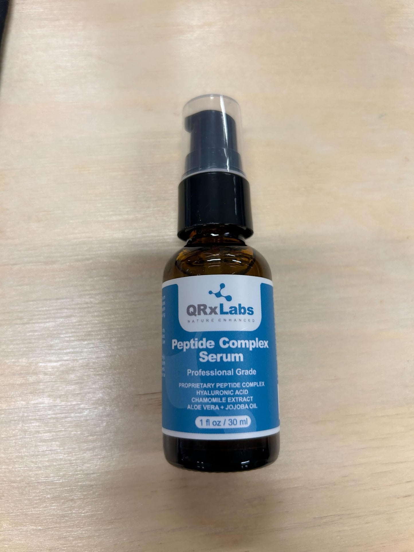 Peptide Complex Serum / Collagen Booster for the Face with Hyaluronic Acid and Chamomile Extract - Anti Aging Peptide Serum, Reduces Wrinkles, Heals and Repairs Skin - Tightening Effect - 1 fl oz