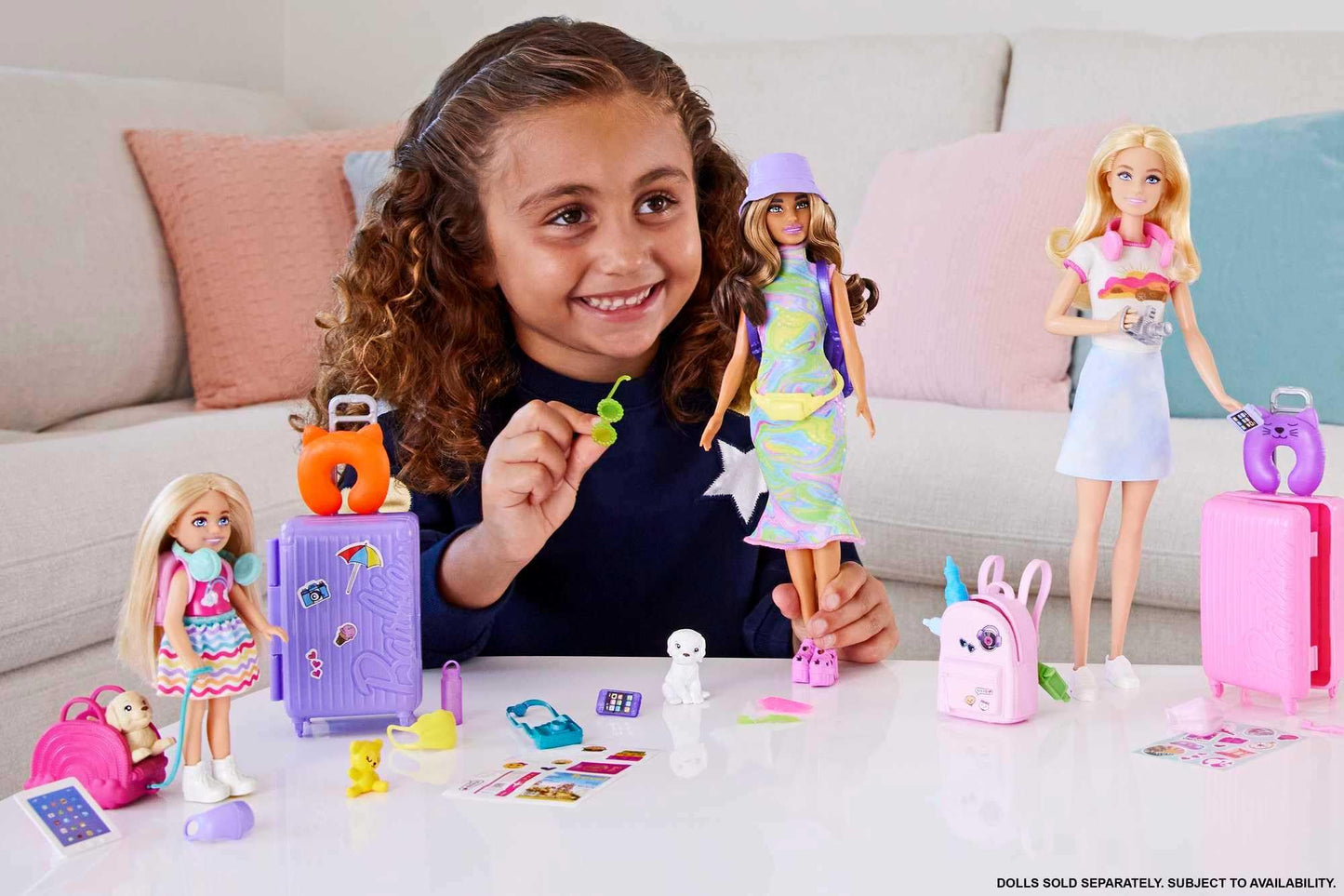 Barbie Muñeca Chelsea Viajera con más de 5 Accesorios para niñas de 3 años en adelante