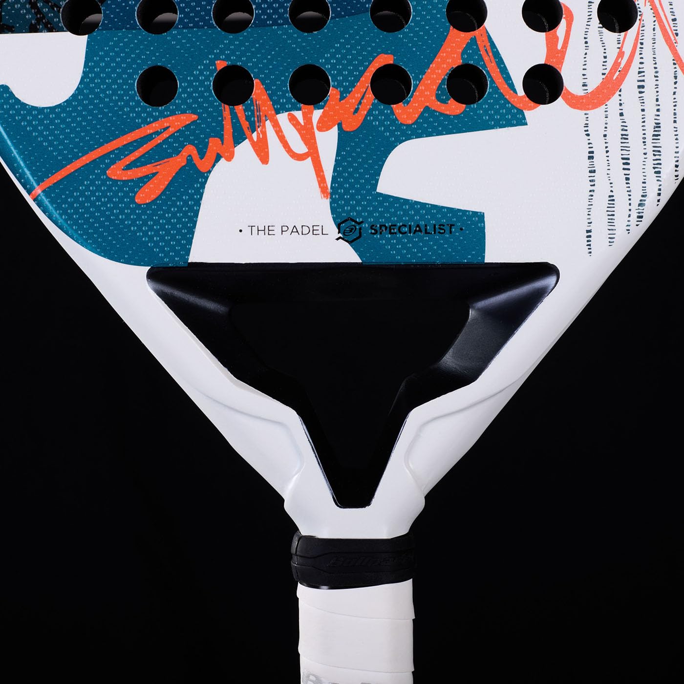 Bullpadel Pala Padel Ionic Light 2025