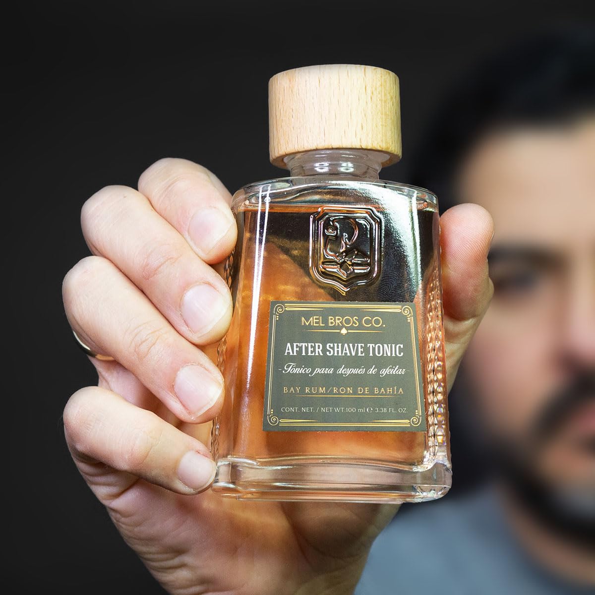 MEL BROS CO. - ROYAL BARBER, Tónico Ron de Bahía 100 ml / 3.38 oz - Loción After Shave. Tonifica la piel, aroma suave y ligero.