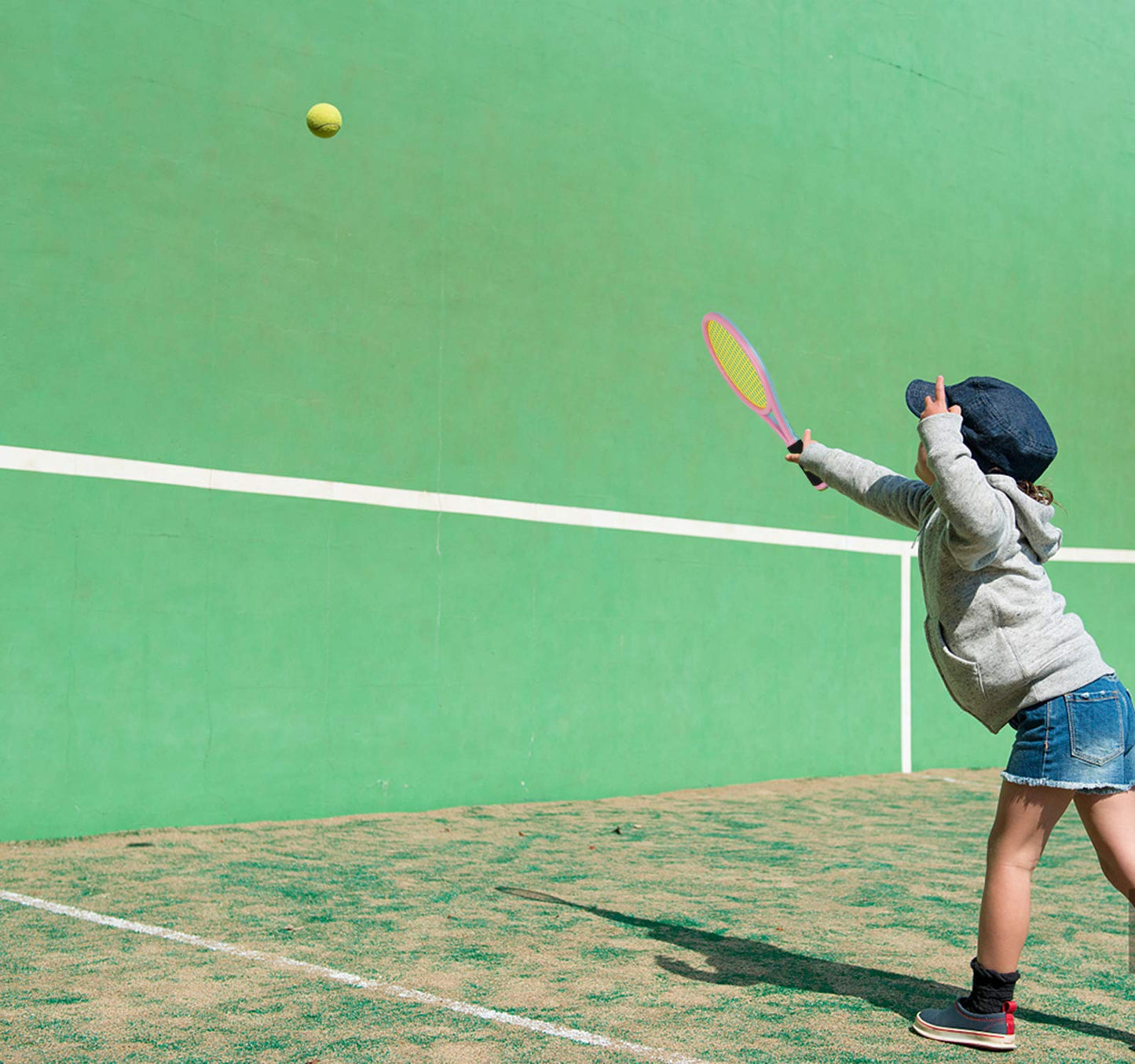 Juego de Tenis para niños, Raqueta de Tenis de plástico de 17 Pulgadas con 2 Pelotas Suaves y 2 Pelotas de Tenis para niños, para Jugar al Aire Libre/Interior