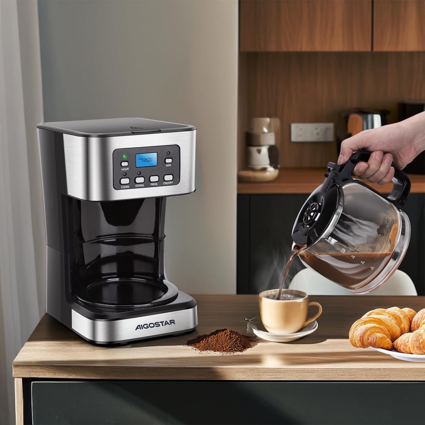 Aigostar Cafetera de goteo, Pantalla LCD, Filtro Reutilizable, Programable, Función Auto Limpieza (Descalcificación), Capacidad 1,8L(12 tazas), Función Mantener Caliente. Sin BPA