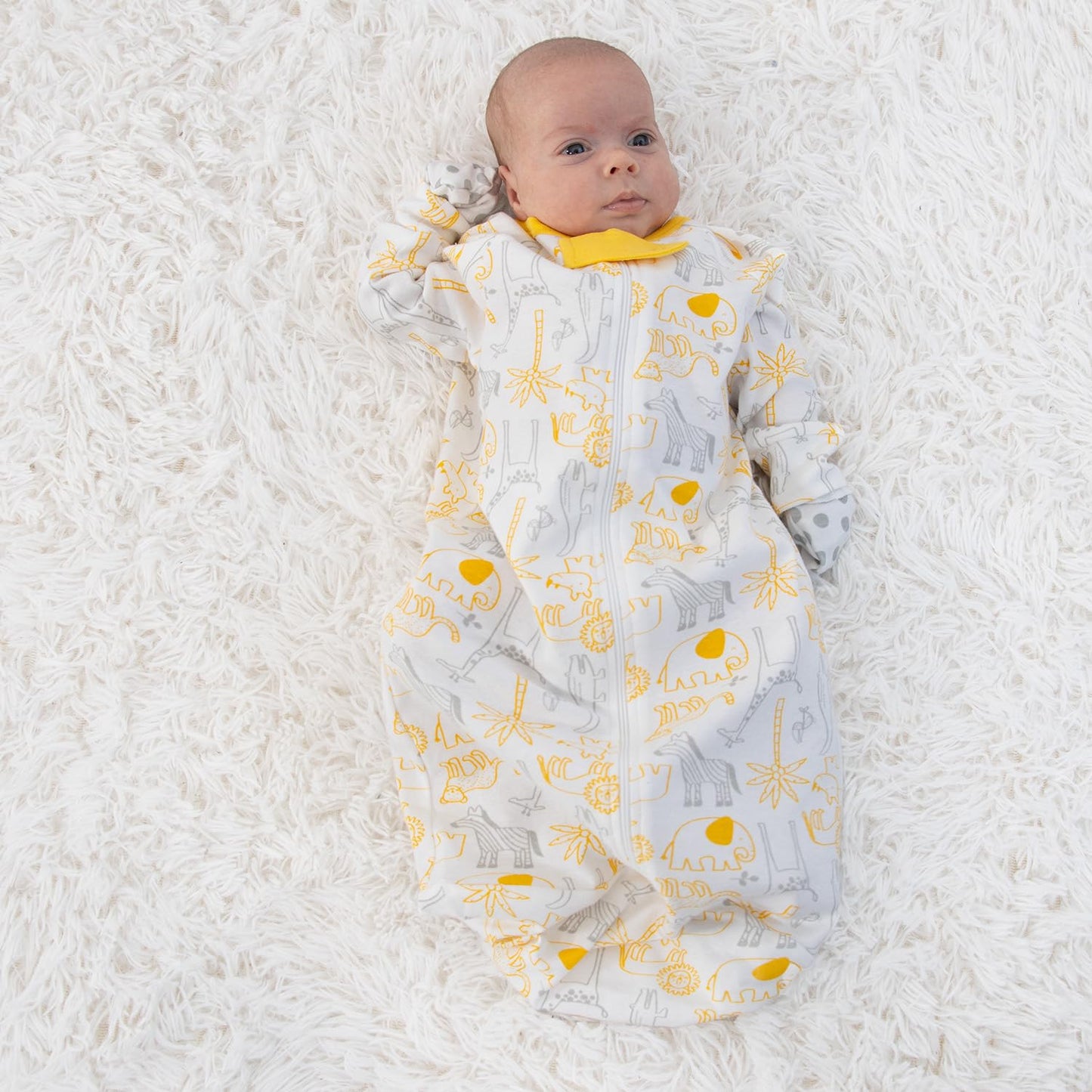 The Peanutshell Juego de regalo para recién nacidos para bebés niños o niñas | Juego de ropa y accesorios neutros para recién nacidos de 23 piezas | Temática de safari amarillo