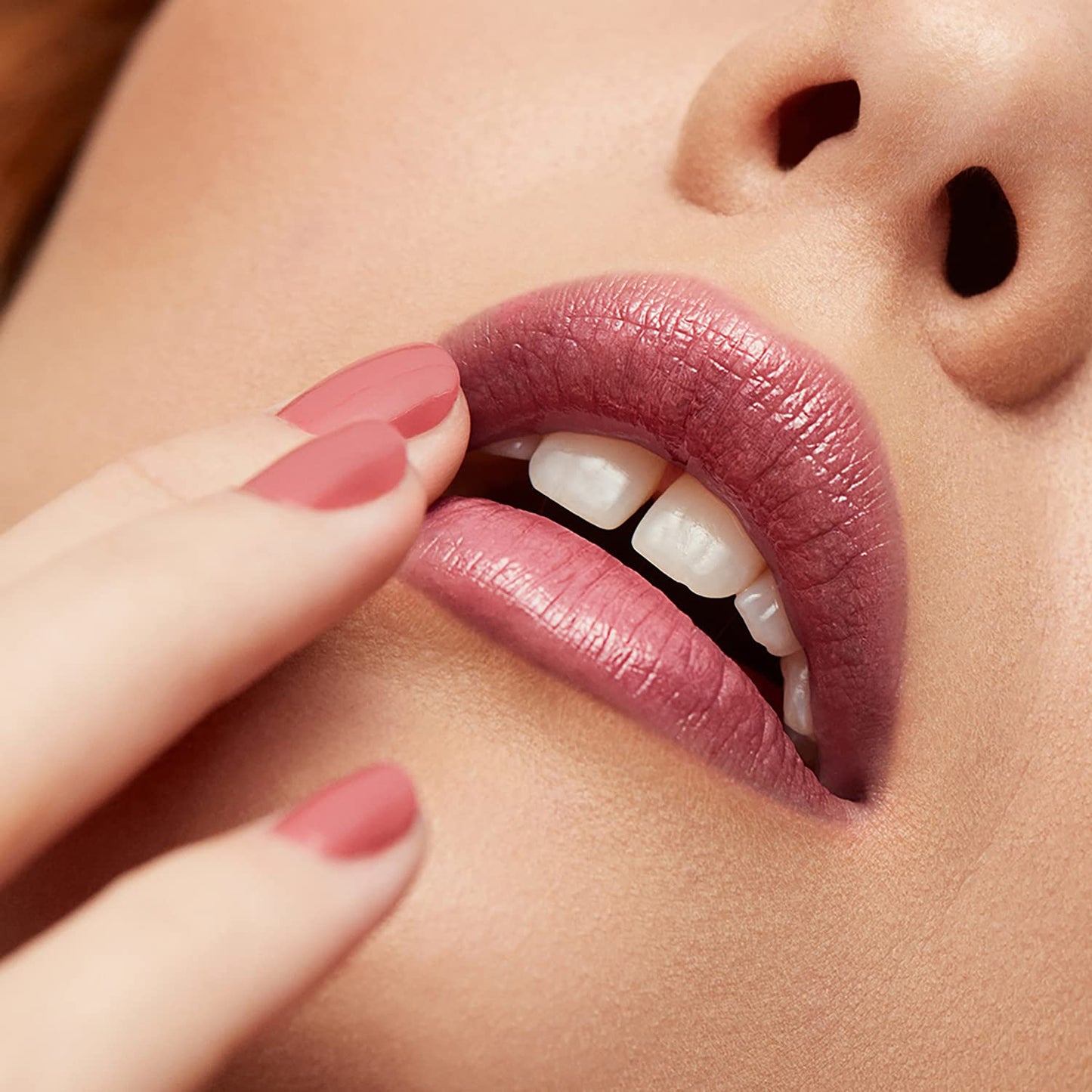 Lápiz Labial Revlon Super Lustrous Glass Shine tono Glazed mauve