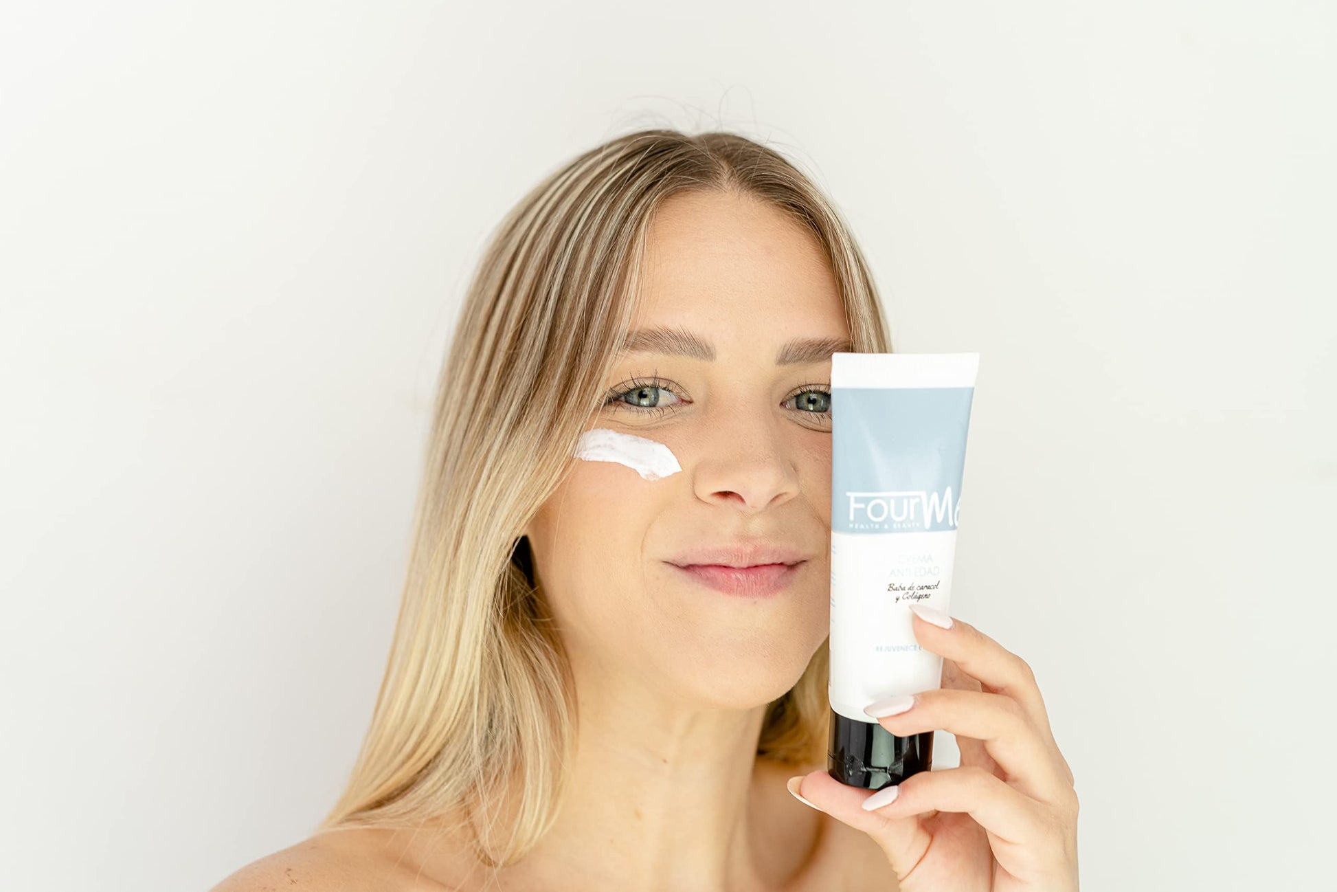 Crema Hidratante Fourme ácido hialurónico Vitamina E nutre y suaviza 3x1 - Fourme