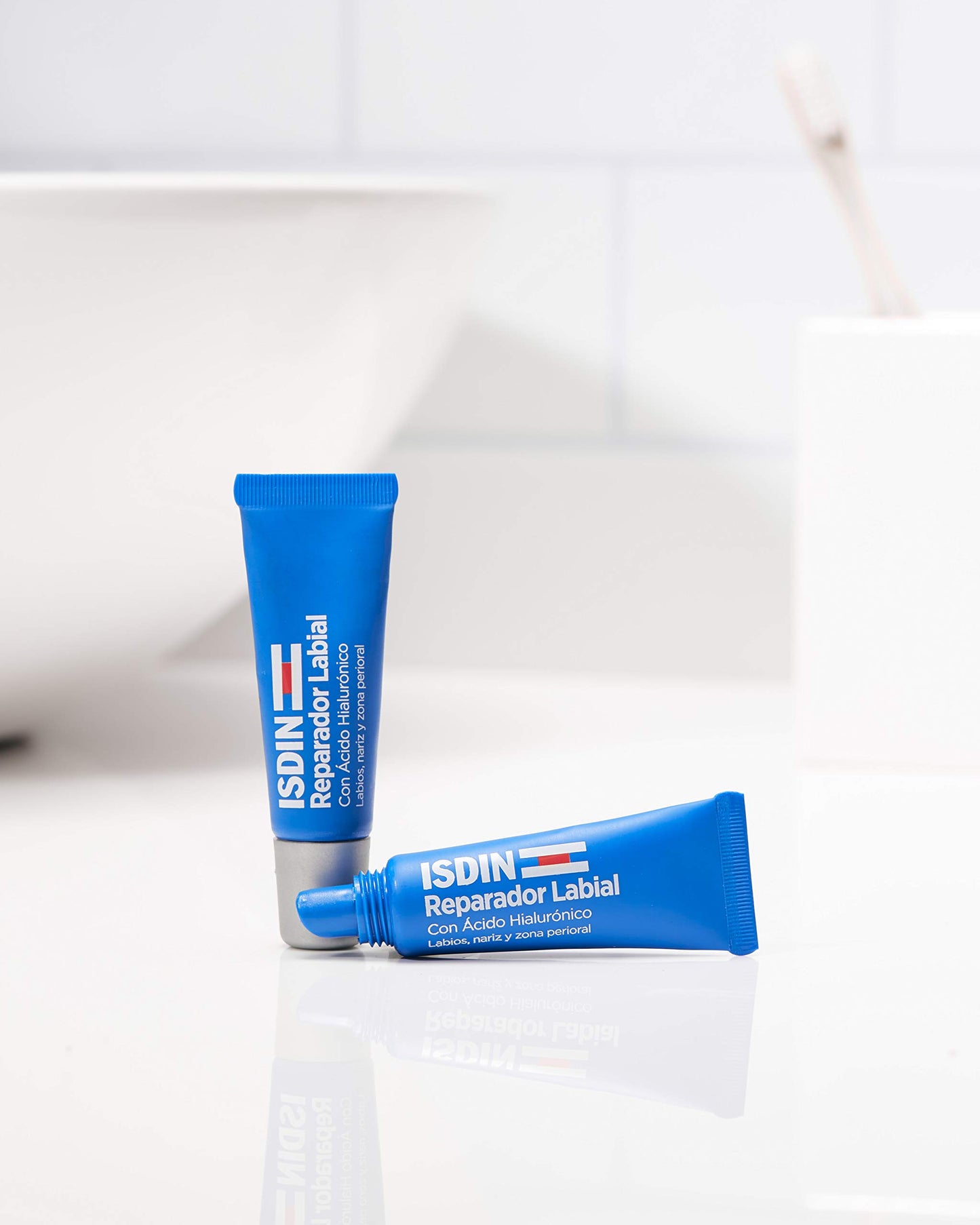 ISDIN reparador labial fluido con acido hialuronico. 10 mililitro, 1 + Ureadin Podos Gel Oil, Repara e hidrata los pies secos y agrietados, 75ml